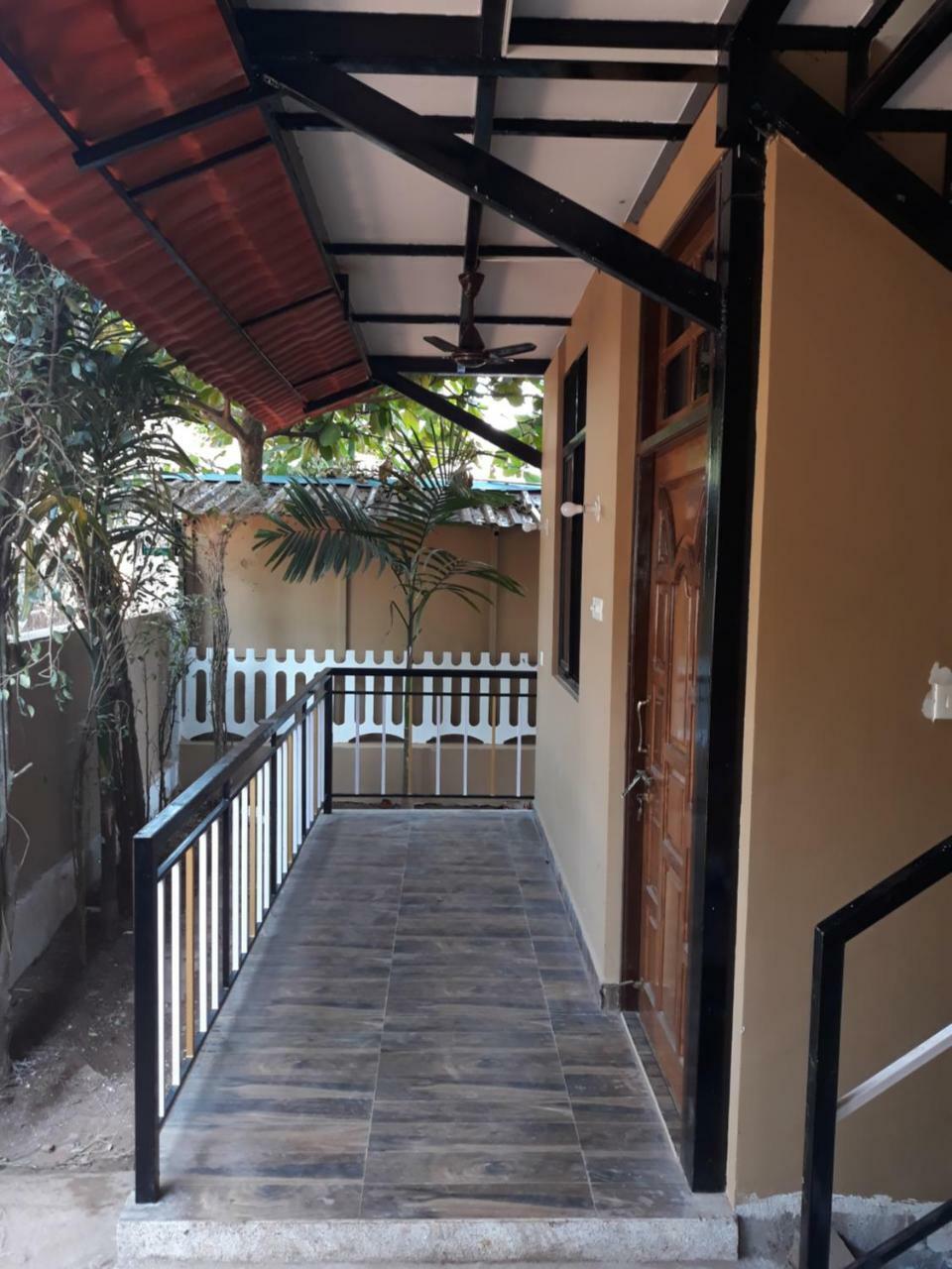 Shawn'S The Morjim Enclave Hotel Exterior photo